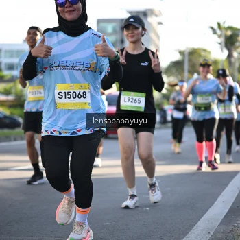Runner Photo 1529513
