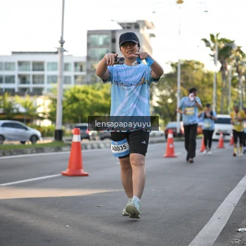 Runner Photo 1529518