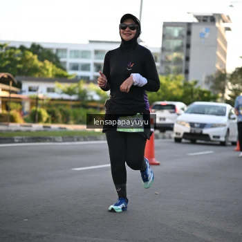 Runner Photo 1529530