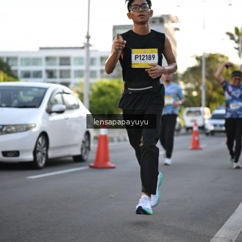 Runner Photo 1529555