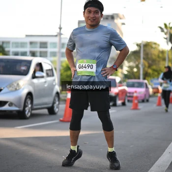Runner Photo 1529596