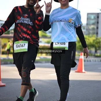 Runner Photo 1529675