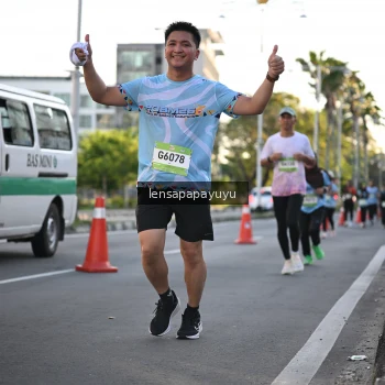 Runner Photo 1529698