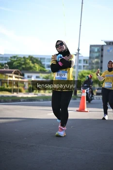Runner Photo 1529721