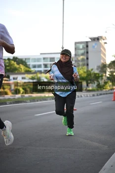 Runner Photo 1529779