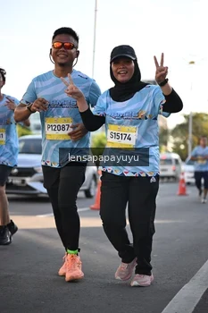 Runner Photo 1529948