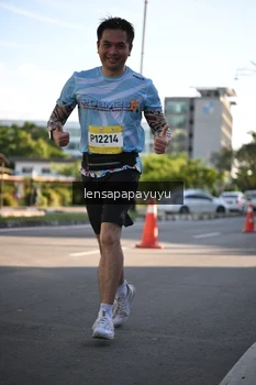 Runner Photo 1530065