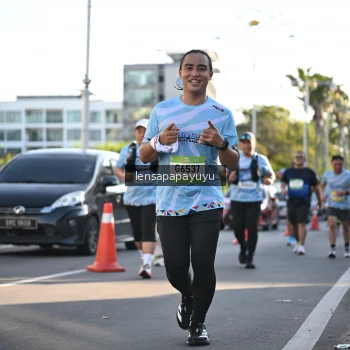 Runner Photo 1530073