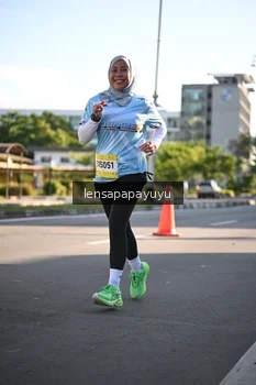 Runner Photo 1530083