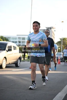 Runner Photo 1530088
