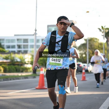 Runner Photo 1530252