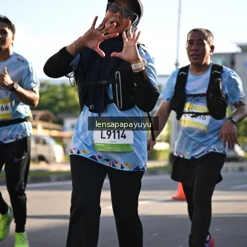 Runner Photo 1530259