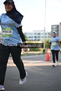 Runner Photo 1530363