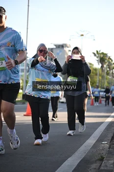 Runner Photo 1530398