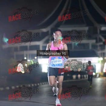 Runner Photo 153043