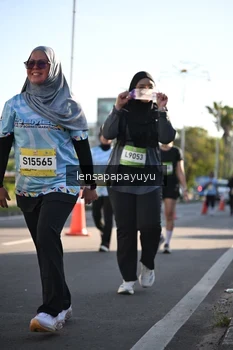 Runner Photo 1530433