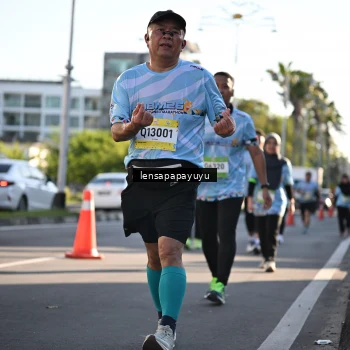 Runner Photo 1530532