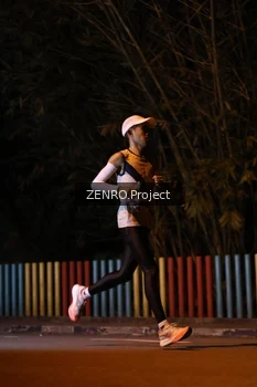 Runner Photo 1530713
