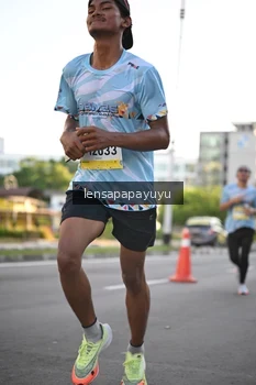 Runner Photo 1532237