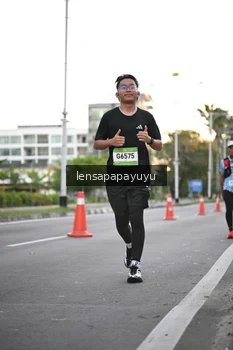 Runner Photo 1532403