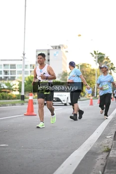 Runner Photo 1533821