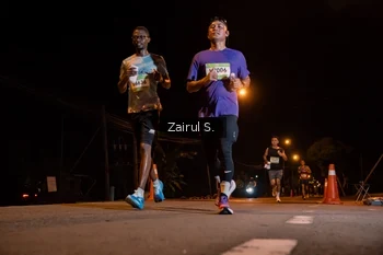 Runner Photo 1533834