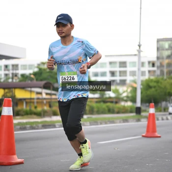 Runner Photo 1533868