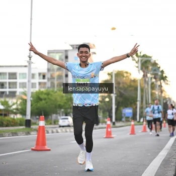 Runner Photo 1533870