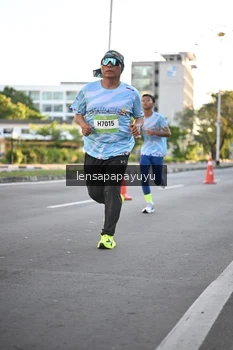 Runner Photo 1534193