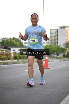 Runner Photo 1534212
