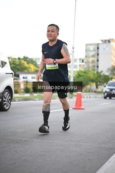 Runner Photo 1534555