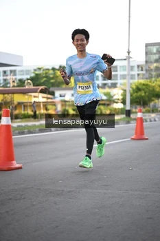 Runner Photo 1534654