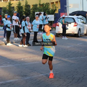 Runner Photo 1534708