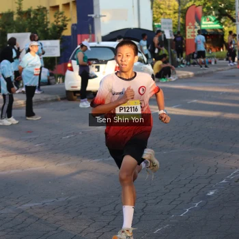 Runner Photo 1534852