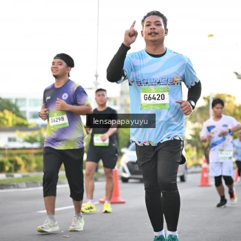 Runner Photo 1535102