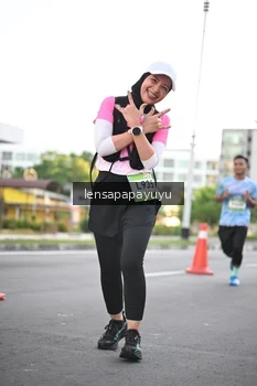 Runner Photo 1535446