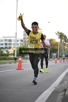 Runner Photo 1535455