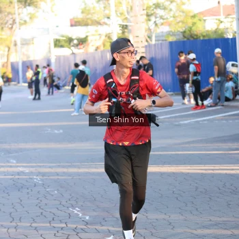 Runner Photo 1535456