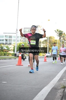 Runner Photo 1535515