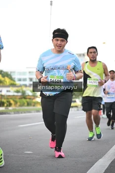 Runner Photo 1535685