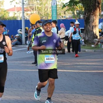 Runner Photo 1535742