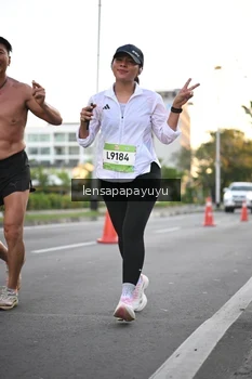 Runner Photo 1536011