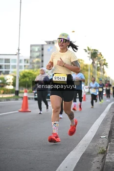 Runner Photo 1536037