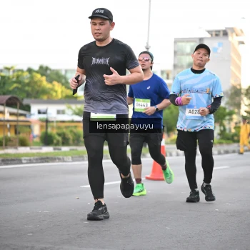 Runner Photo 1536118