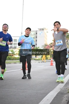 Runner Photo 1536125