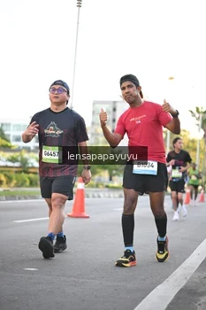 Runner Photo 1536140