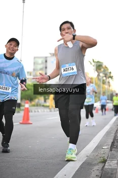 Runner Photo 1536159