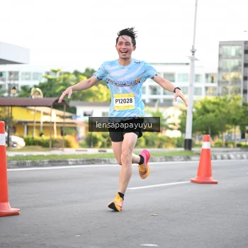 Runner Photo 1536222