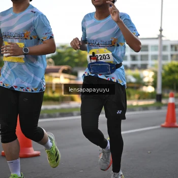 Runner Photo 1536328