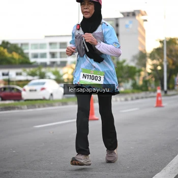 Runner Photo 1536355